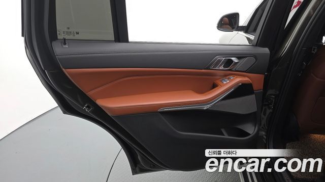 BMW X7 2023 — photo 15