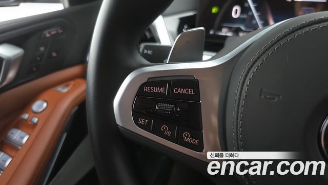 BMW X7 2023 — photo 32