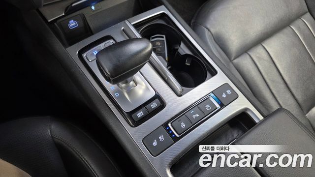 Genesis G80 2019 — photo 12