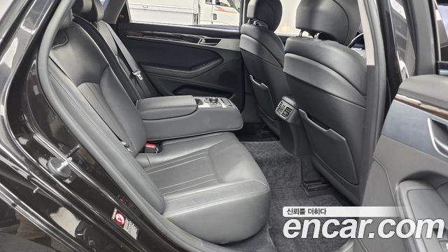Genesis G80 2019 — photo 17