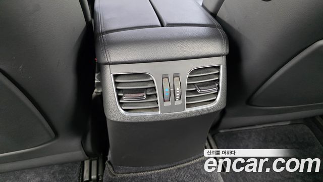 Genesis G80 2019 — photo 24