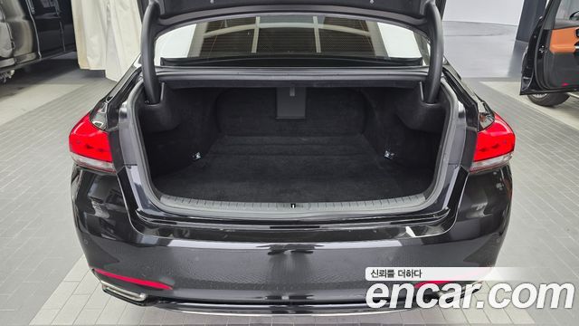 Genesis G80 2019 — photo 26