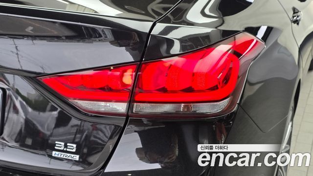 Genesis G80 2019 — photo 9