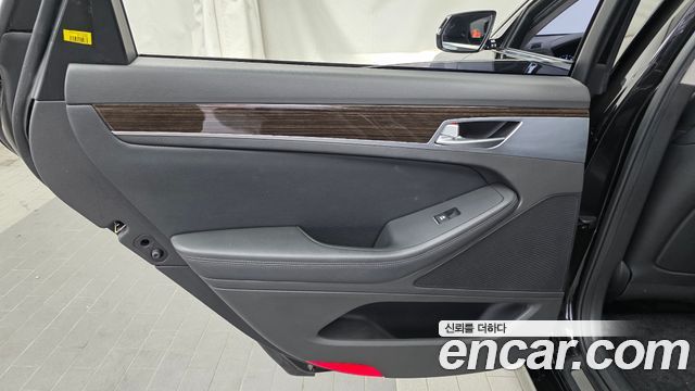 Genesis G80 2019 — photo 15