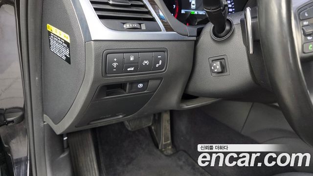 Genesis G80 2019 — photo 27