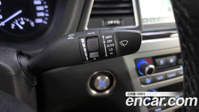 Genesis G80 2019 — photo 29