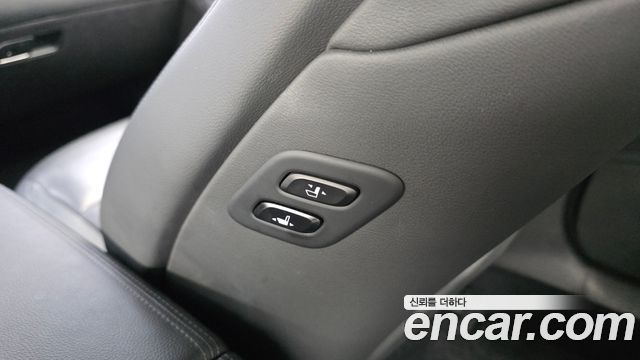 Genesis G80 2019 — photo 32