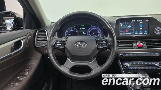 Hyundai Grandeur 2019 — photo 18