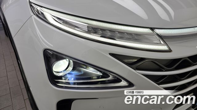 Hyundai Nexo 2023 — photo 8