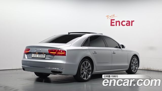 Audi A8 2013 — photo 2
