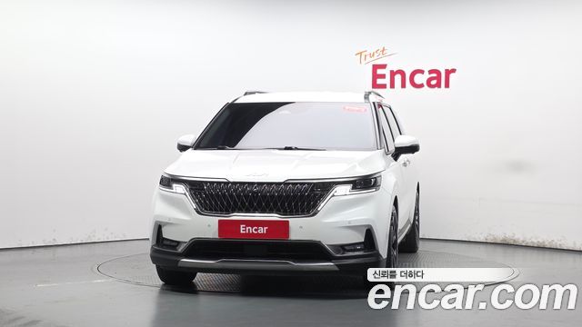 Kia Canival 2023 — photo 3