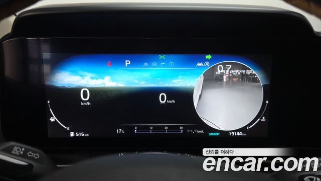 Kia Canival 2023 — photo 11