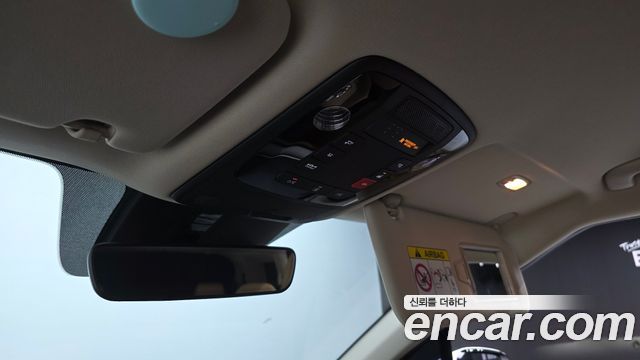 Kia Canival 2023 — photo 25