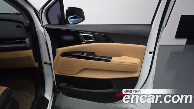 Kia Canival 2023 — photo 15