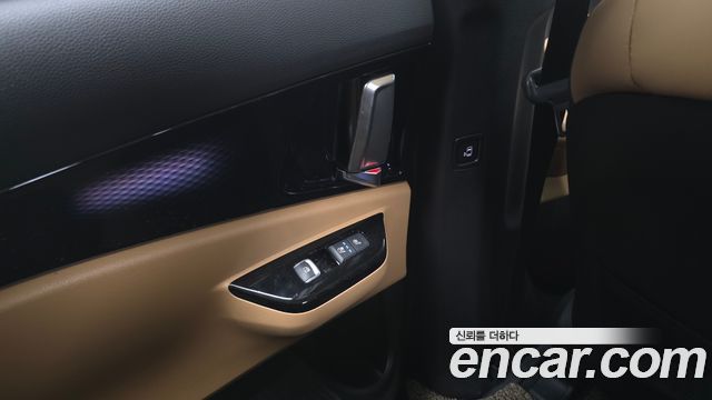 Kia Canival 2023 — photo 29