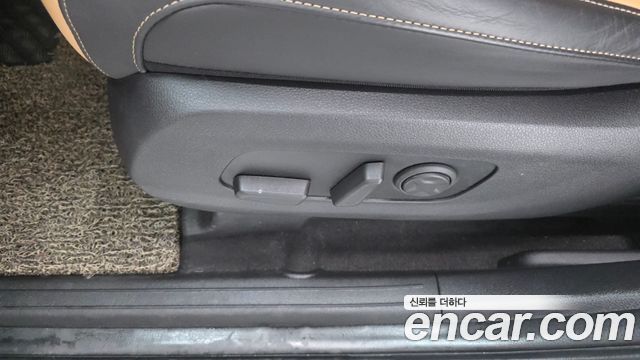 Kia Canival 2023 — photo 34