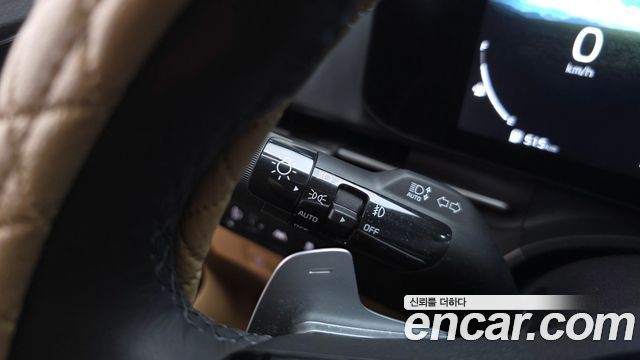 Kia Canival 2023 — photo 35