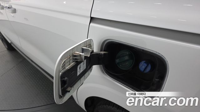Kia Canival 2023 — photo 37