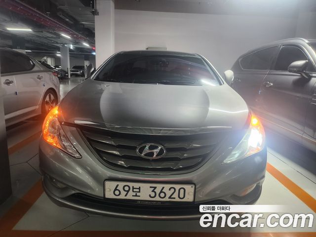 Hyundai Sonata 2010 — photo 2
