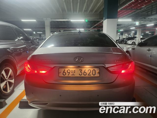 Hyundai Sonata 2010 — photo 3