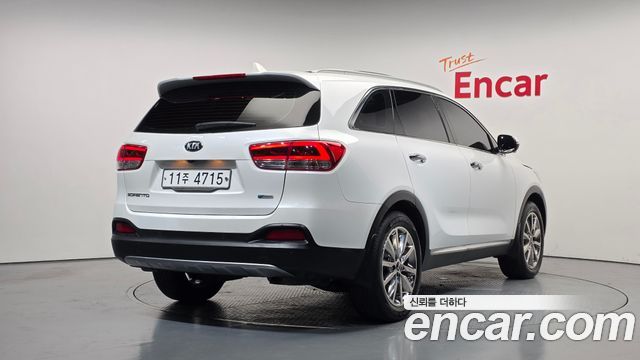Kia Sorento 2015 — photo 2