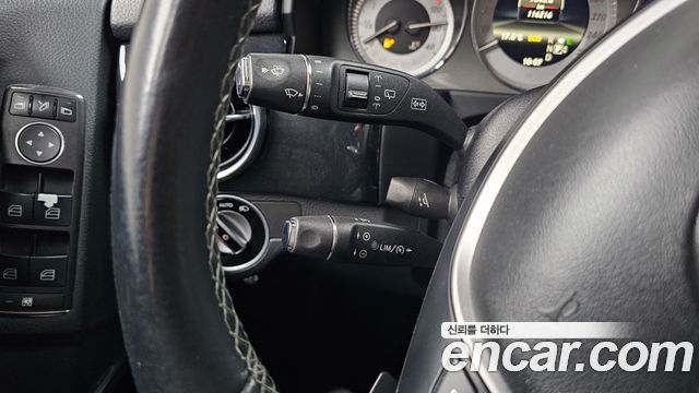 Mercedes-Benz GLK-Class 2013 — photo 26