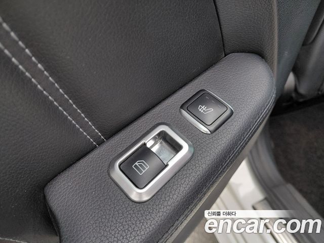 Mercedes-Benz E-Class 2014 — photo 17