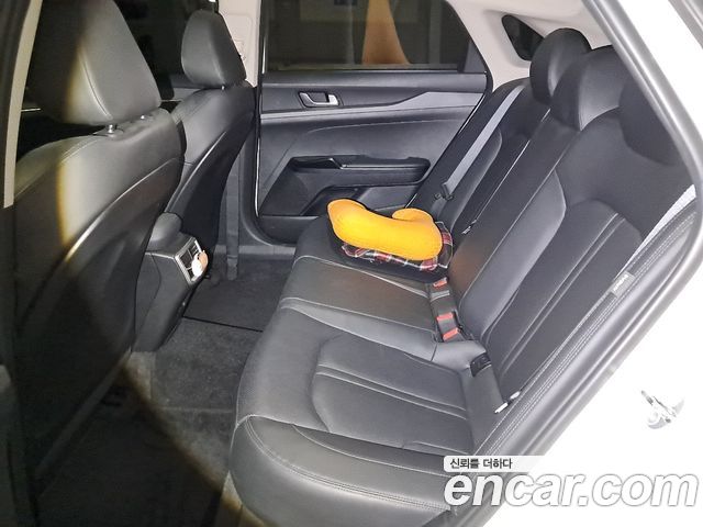Kia K5 2021 — photo 19