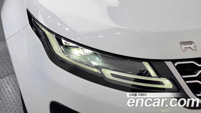Land Rover Range Rover Evoque 2021 — photo 8