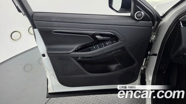 Land Rover Range Rover Evoque 2021 — photo 14
