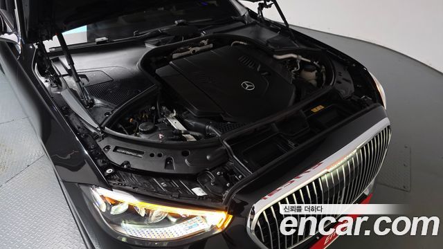 Mercedes-Benz S-Class 2023 — photo 6