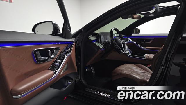 Mercedes-Benz S-Class 2023 — photo 13