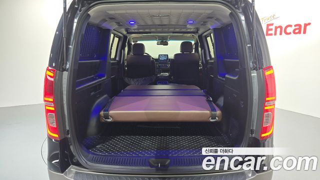 Hyundai Starex 2018 — photo 15