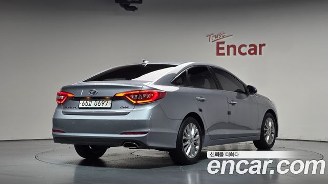 Hyundai Sonata 2017 — photo 2