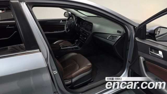 Hyundai Sonata 2017 — photo 17