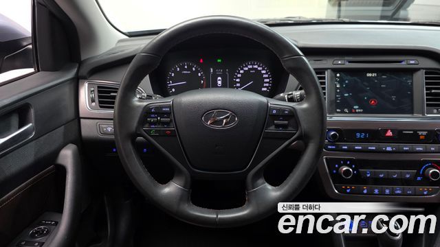 Hyundai Sonata 2017 — photo 19