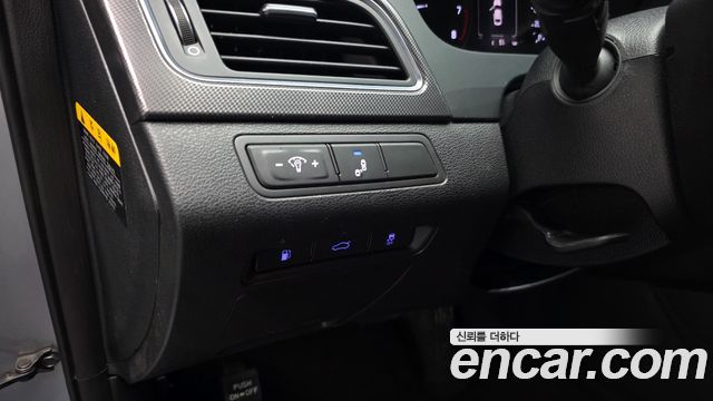 Hyundai Sonata 2017 — photo 24