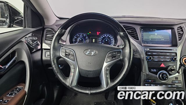 Hyundai Grandeur 2015 — photo 19