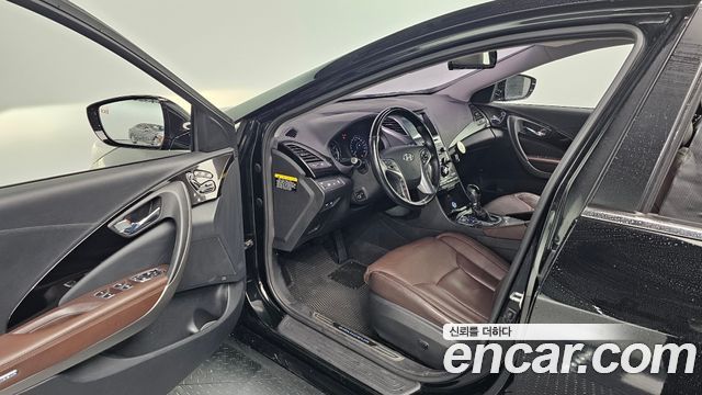 Hyundai Grandeur 2015 — photo 16