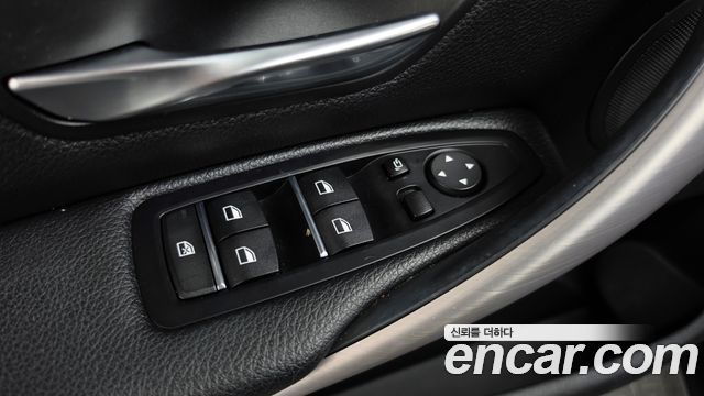 BMW 4-Series 2020 — photo 29