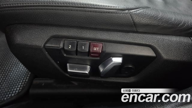 BMW 4-Series 2020 — photo 32