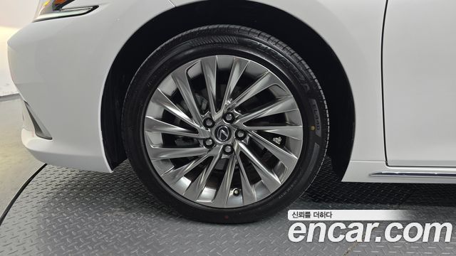 Lexus ES 2026 — photo 5