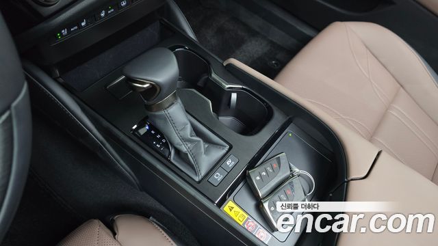 Lexus ES 2026 — photo 12