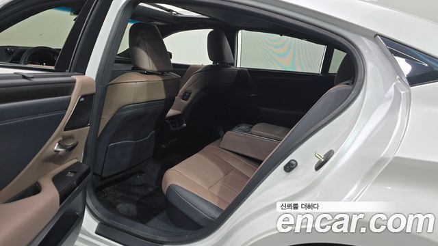 Lexus ES 2026 — photo 17