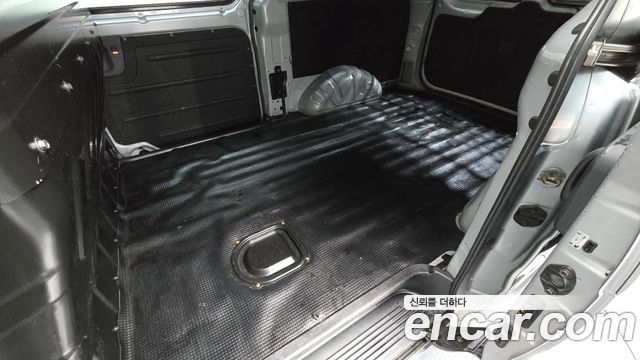 Hyundai Starex 2019 — photo 17
