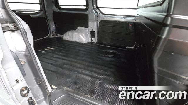 Hyundai Starex 2019 — photo 18