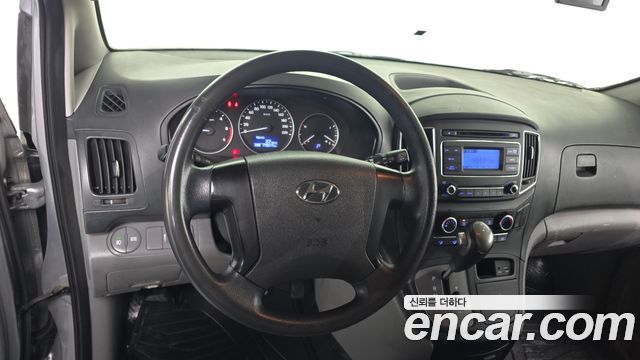 Hyundai Starex 2019 — photo 20