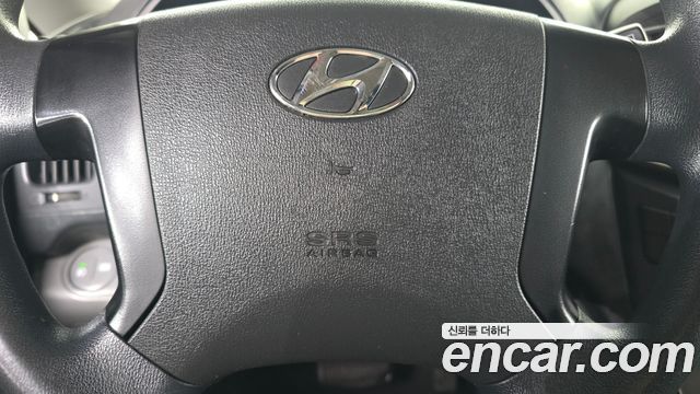 Hyundai Starex 2019 — photo 22