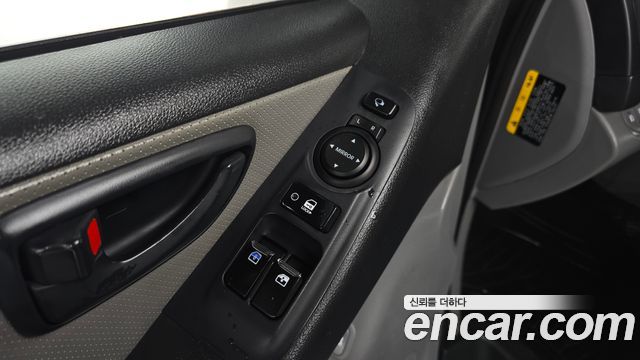 Hyundai Starex 2019 — photo 25