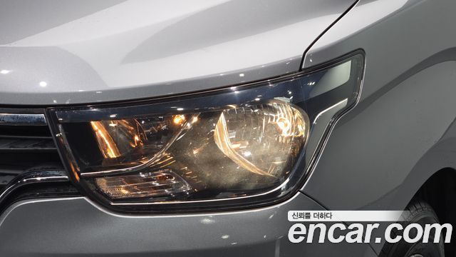 Hyundai Starex 2019 — photo 8